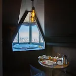 Отель Cityloft 161 4*