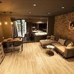 Отель Cityloft 161 4*